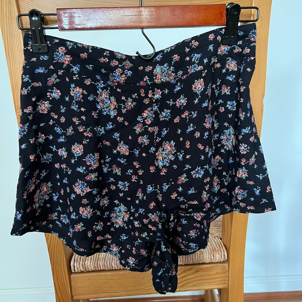 Comfy/flowy shorts